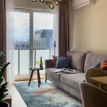 Urban Global Premium - 5th Floor No 03 - Free Garage Apartment *