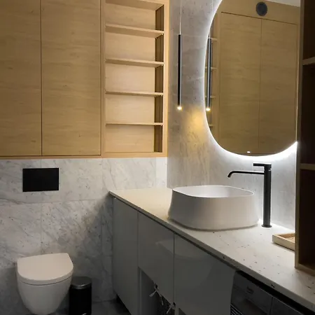 Apartament Urban Global Premium, 5th Floor No 03, Free Garage, Self Check-in, No Deposit Katowice