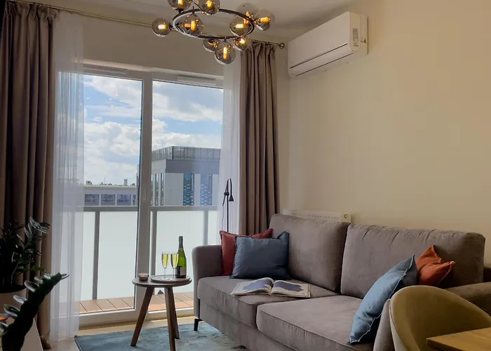 Urban Global Premium, 5th Floor No 03, Free Garage, Self Check-in, No Deposit