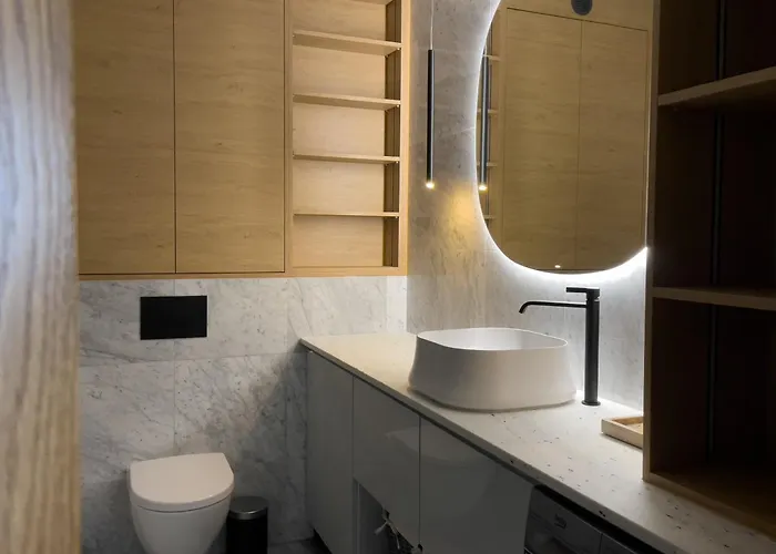 Lejlighed Urban Global Premium, 5th Floor No 03, Free Garage, Self Check-in, No Deposit Katowice