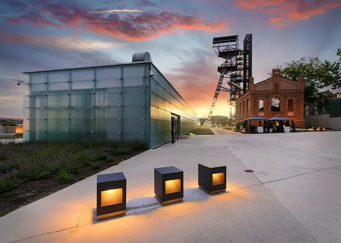 Lejlighed Urban Global Premium, 5th Floor No 03, Free Garage, Self Check-in, No Deposit Katowice